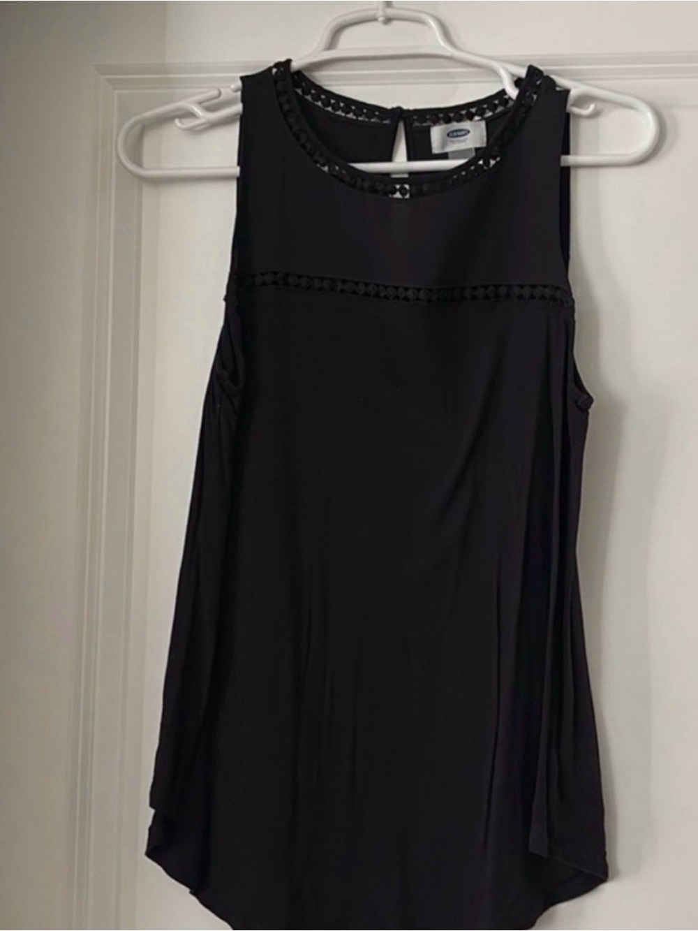 Old Navy Black Embroidered Tank Size Small